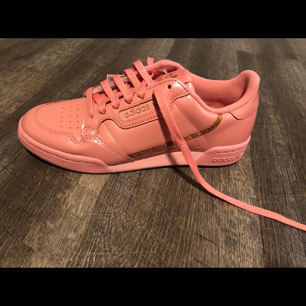 REDUCED PRICE ⭐️⭐️ Pink on PINK 💕 Adidas sneakers